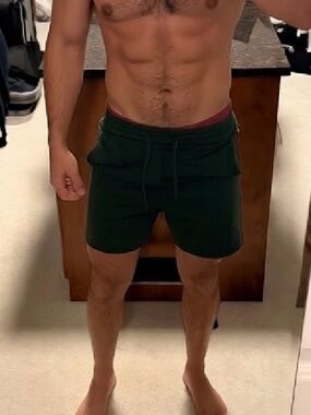 LuluLemon jersey soft shorts in forest green NWOT